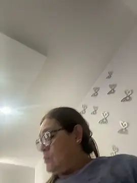 Snapshot of AntonellaAlondra4 chatting on February 2026 07:03:01 PM AntonellaAlondra4 online show from February 2026 07:03:01 PM