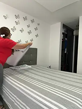 Snapshot of AntonellaAlondra4 chatting on February 2026 02:37:02 PM AntonellaAlondra4 online show from February 2026 02:37:02 PM