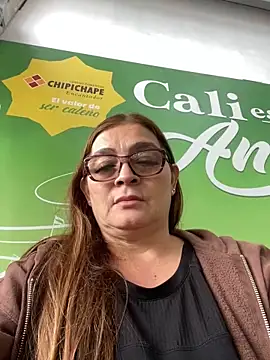 Snapshot of AntonellaAlondra4 chatting on March 2025 03:29:02 PM AntonellaAlondra4 online show from March 2025 03:29:02 PM