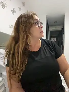 Snapshot of AntonellaAlondra4 chatting on February 2025 12:47:02 PM AntonellaAlondra4 online show from February 2025 12:47:02 PM