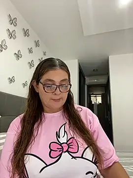 Snapshot of AntonellaAlondra4 chatting on February 2025 05:11:02 PM AntonellaAlondra4 online show from February 2025 05:11:02 PM
