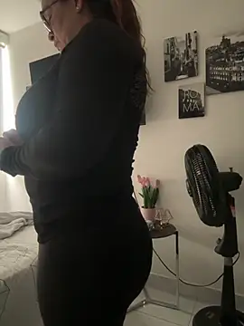 Snapshot of AntonellaAlondra4 chatting on December 2025 02:15:02 PM AntonellaAlondra4 online show from December 2025 02:15:02 PM