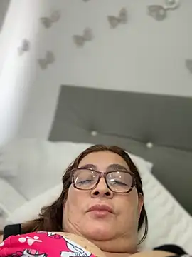 AntonellaAlondra4 online show from November 2025 01:26:01 PM