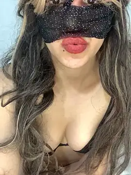 senoritaseno online show from February 2025 05:24:01 PM