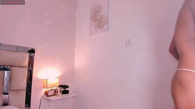 saraandstiven online show from January 2025 10:21:02 AM