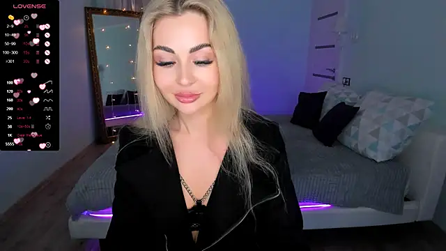 AdeleRoberts online show from February 2025 12:38:01 PM