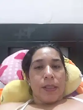 esterellita online show from October 2025 03:07:01 AM