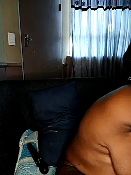 slimcate91 online show from April 2026 02:09:01 PM