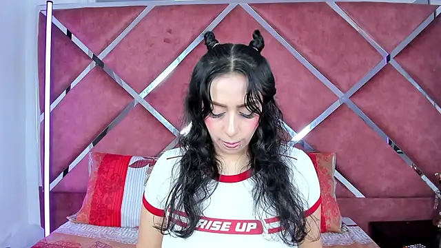 Snapshot of AlondraMendez chatting on March 2025 01:43:01 AM AlondraMendez online show from March 2025 01:43:01 AM