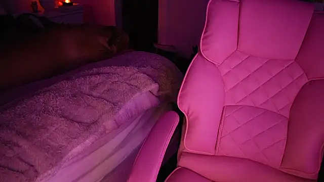 notoriousnatureXO online show from March 2026 11:47:01 AM