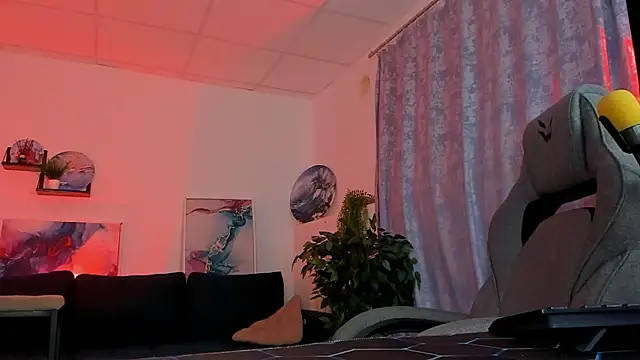 NielletaBlossom online show from February 2026 02:44:02 AM