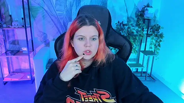 NielletaBlossom online show from March 2025 05:08:01 AM