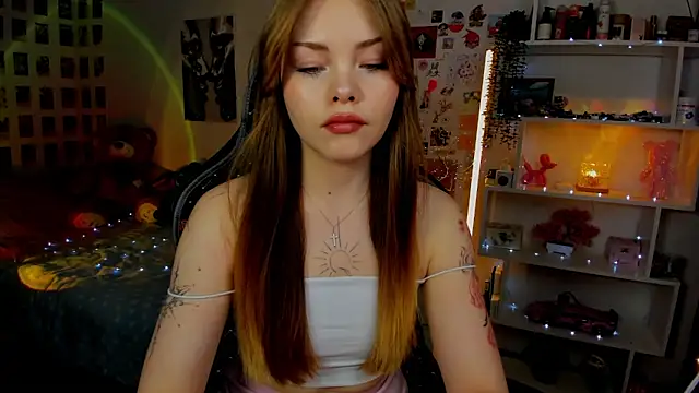 AkiraKatsu online show from December 2025 10:17:02 AM