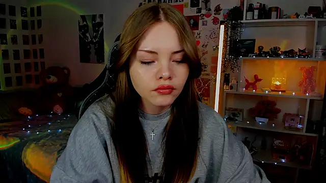 AkiraKatsu online show from April 2026 12:39:02 PM