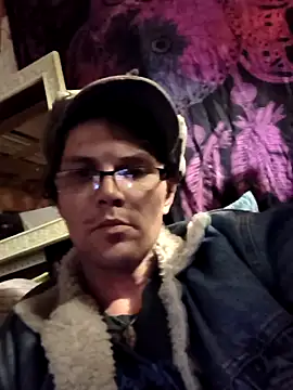 Snapshot of potholder420 chatting on March 2026 07:27:01 AM potholder420 online show from March 2026 07:27:01 AM