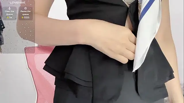 Snapshot of Qwi-V1 chatting on January 2025 11:01:02 PM Qwi-V1 online show from January 2025 11:01:02 PM