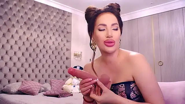 Snapshot of TianaPosh chatting on February 2026 09:58:02 PM TianaPosh online show from February 2026 09:58:02 PM