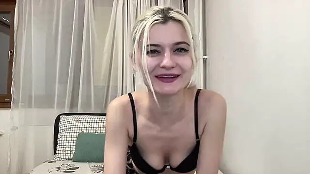 Snapshot of Onika_Love chatting on April 2026 10:40:01 PM Onika Love online show from April 2026 10:40:01 PM
