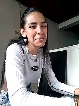 Snapshot of Alisson_420 chatting on February 2025 05:58:02 PM Alisson 420 online show from February 2025 05:58:02 PM