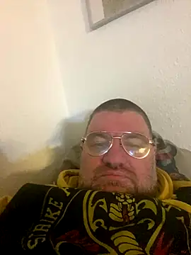 Snapshot of thetobmaster200 chatting on December 2024 08:36:02 PM thetobmaster200 online show from December 2024 08:36:02 PM