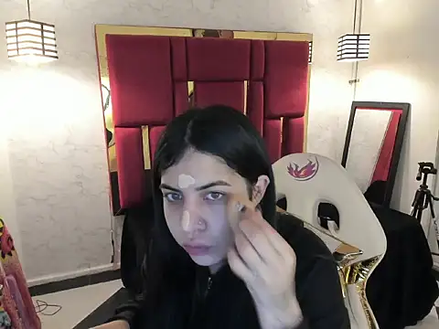 Violet m online show from October 2025 12:07:01 PM