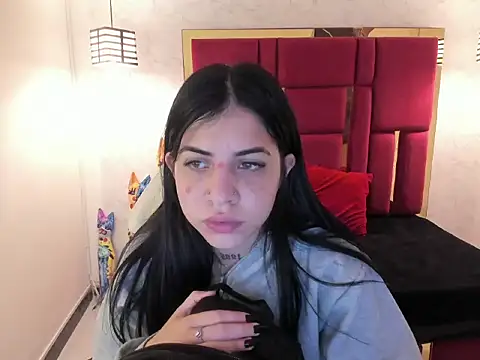 Violet m online show from September 2025 11:31:02 AM