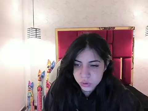 Violet m online show from September 2025 11:33:02 AM
