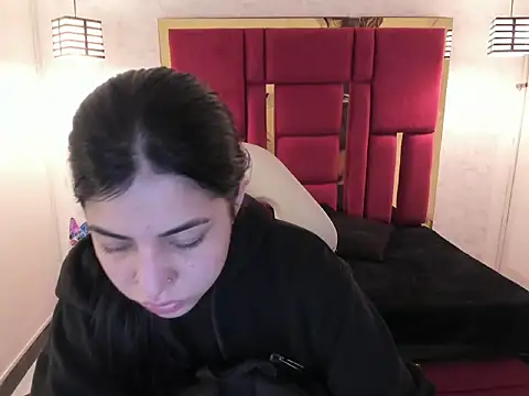 Violet m online show from September 2025 11:37:01 AM