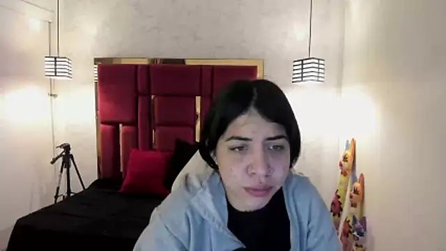 Violet m online show from October 2025 11:53:02 AM