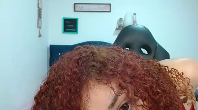 Perla web09 online show from January 2025 05:39:01 PM