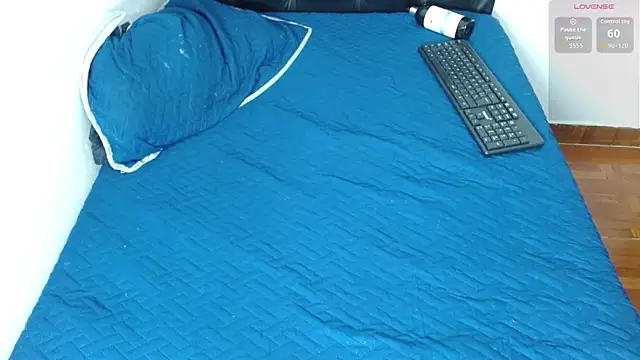 hots boygg online show from November 2025 04:11:01 PM