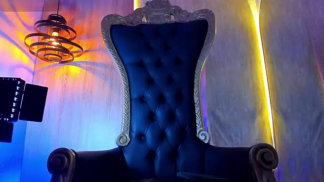 thaddeus king online show from October 2025 10:21:02 PM