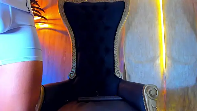 thaddeus king online show from November 2025 10:58:02 PM