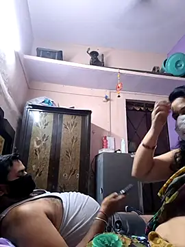 bobbyronak online show from November 2025 07:06:01 PM