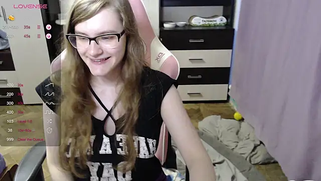 Snapshot of Tomato_Tease chatting on October 2025 02:03:02 PM Tomato Tease online show from October 2025 02:03:02 PM