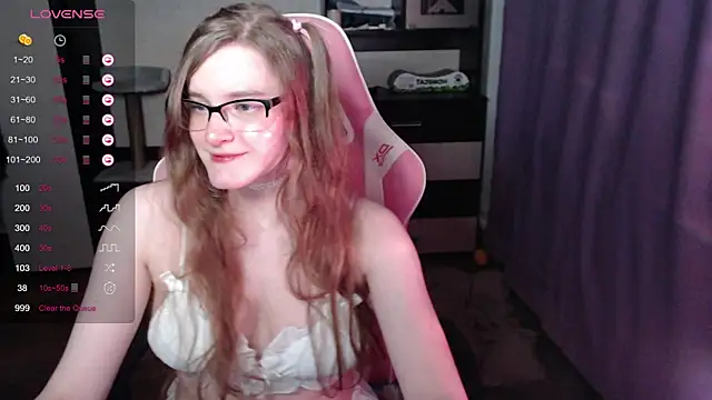 Tomato Tease online show from November 2025 06:44:01 PM