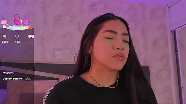 nicolle pierce online show from March 2026 01:39:01 PM