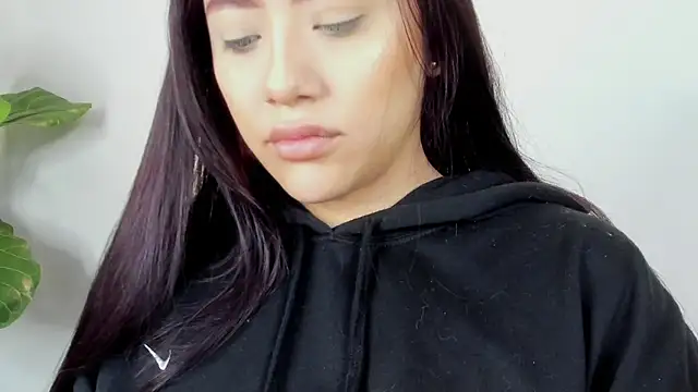 nicolle pierce online show from February 2026 12:16:02 PM