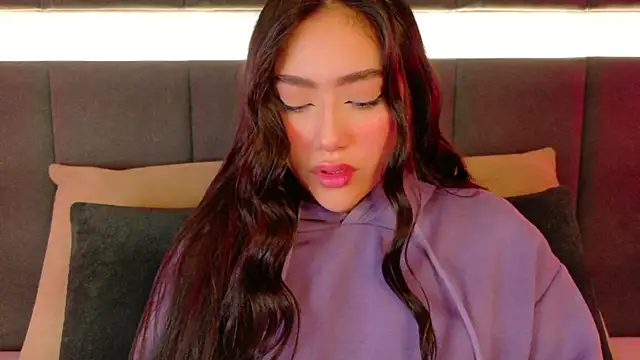 Snapshot of nicolle_pierce chatting on November 2025 02:28:01 PM nicolle pierce online show from November 2025 02:28:01 PM