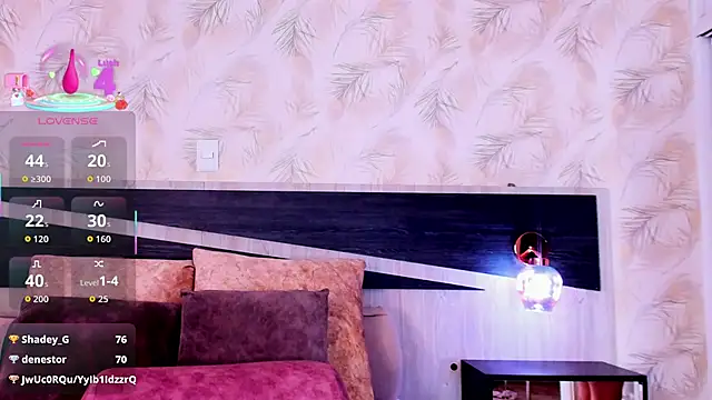 Snapshot of nicolle_pierce chatting on December 2025 01:21:01 PM nicolle pierce online show from December 2025 01:21:01 PM