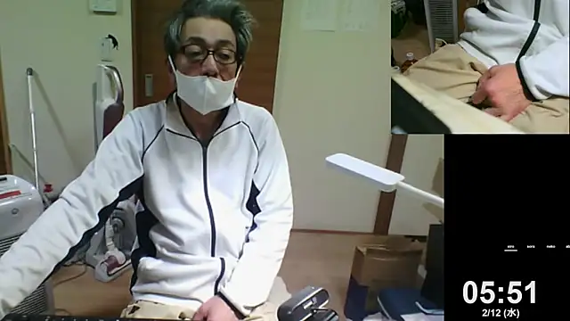 mama010-chan online show from February 2025 08:52:02 PM