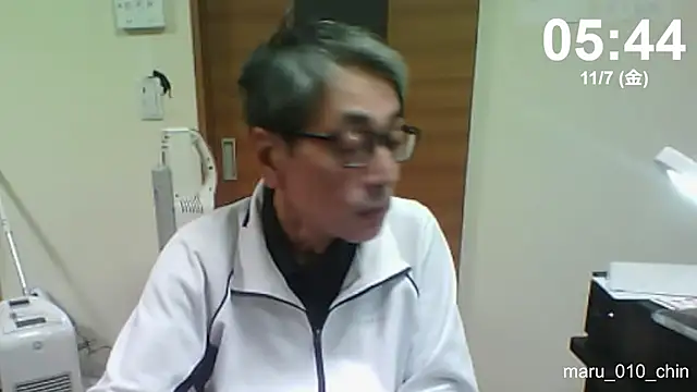 mama010-chan online show from November 2025 08:46:01 PM