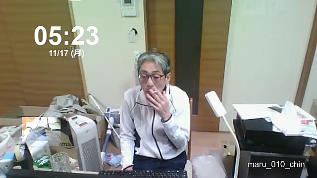 mama010-chan online show from November 2025 08:24:01 PM