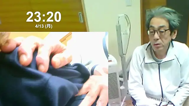 mama010-chan online show from April 2026 02:21:02 PM