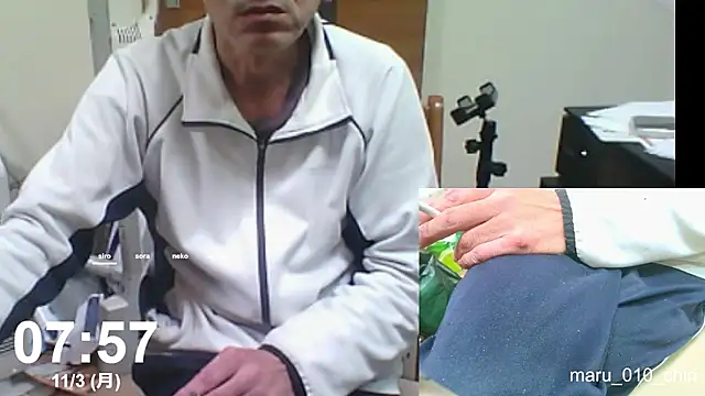 mama010-chan online show from November 2025 10:59:02 PM