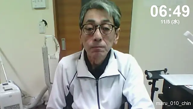 mama010-chan online show from November 2025 09:51:01 PM