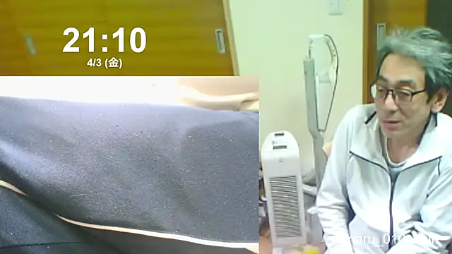 mama010-chan online show from April 2026 12:11:01 PM