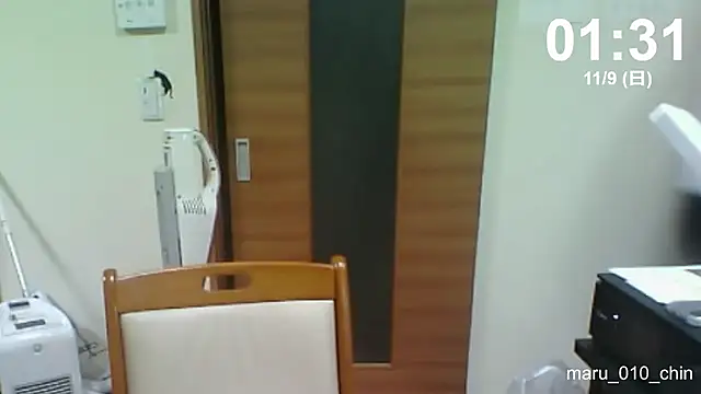 mama010-chan online show from November 2025 04:32:01 PM