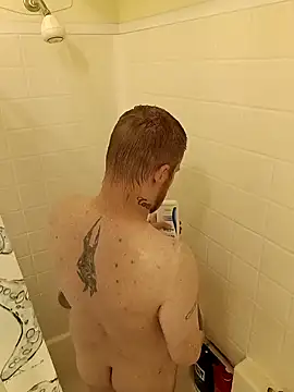 Snapshot of GINGERHEADMAN chatting on January 2025 04:18:02 AM GINGERHEADMAN online show from January 2025 04:18:02 AM