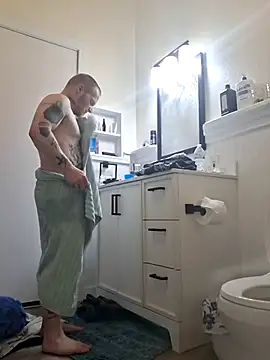 Snapshot of GINGERHEADMAN chatting on February 2026 01:28:02 AM GINGERHEADMAN online show from February 2026 01:28:02 AM